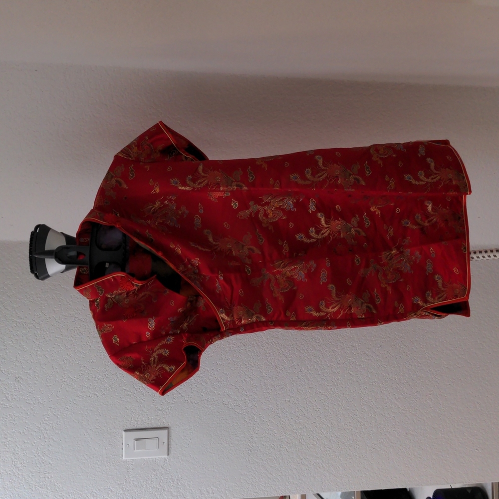 Sheng Tangkuyi short Chinese red dress, size 8
